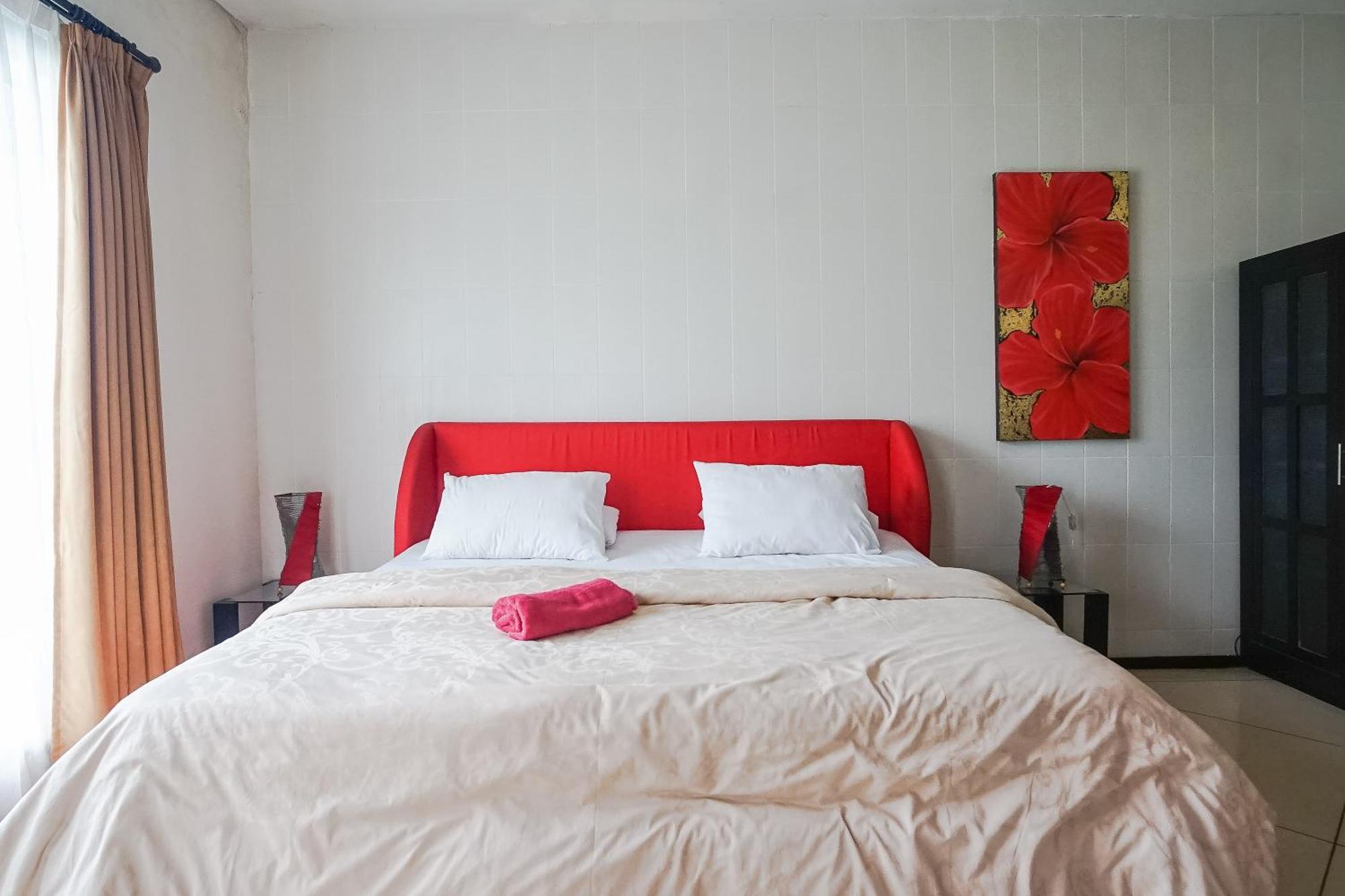 Queen Rose Villa & Spa จิมบาราน ภายนอก รูปภาพ
