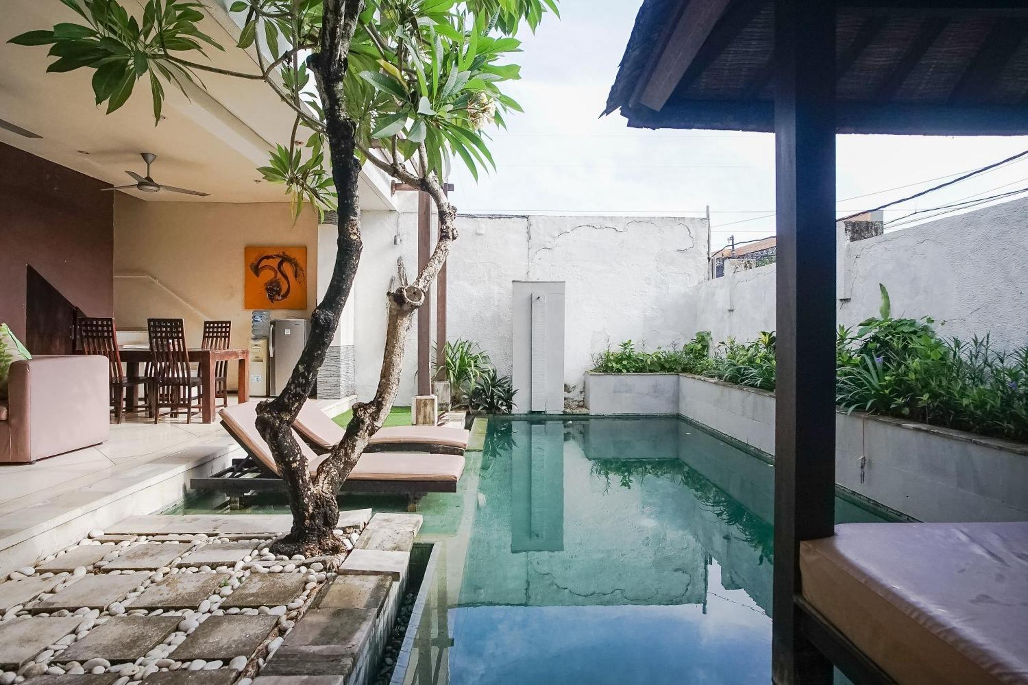 Queen Rose Villa & Spa จิมบาราน ภายนอก รูปภาพ