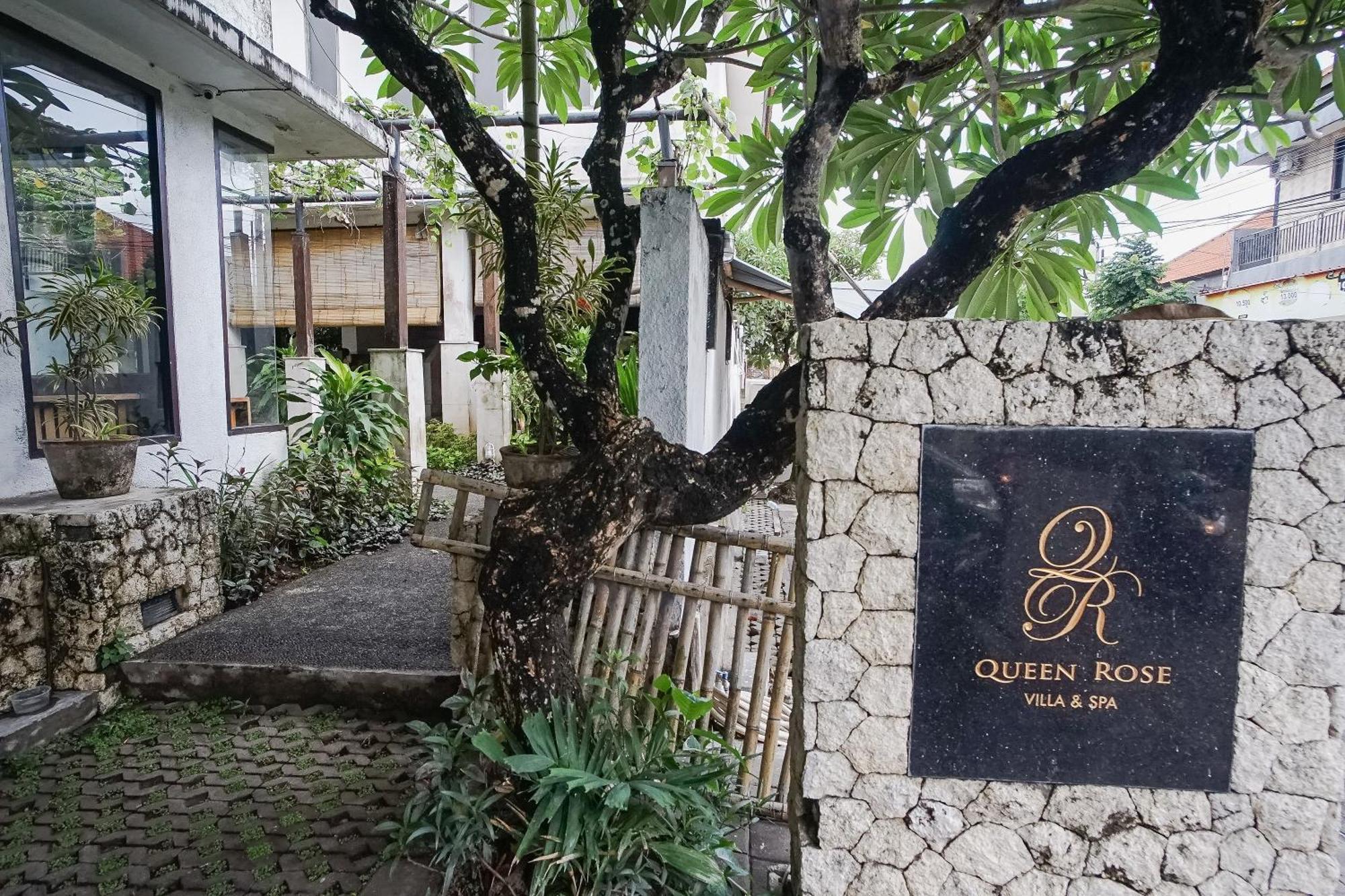 Queen Rose Villa & Spa จิมบาราน ภายนอก รูปภาพ
